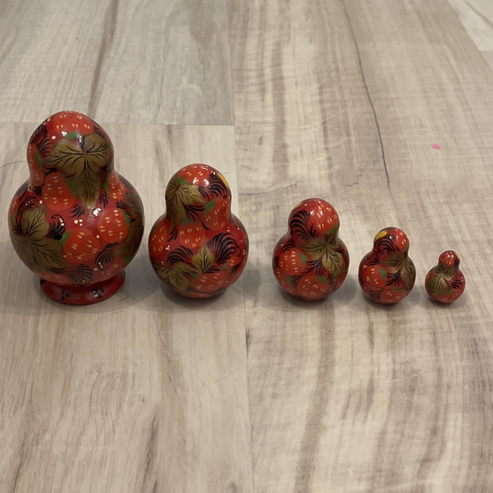 Vintage R. Ceprueb Nocag 5pc Nesting Dolls - Strawberry Theme - Artist Signed - Picture 12 of 12